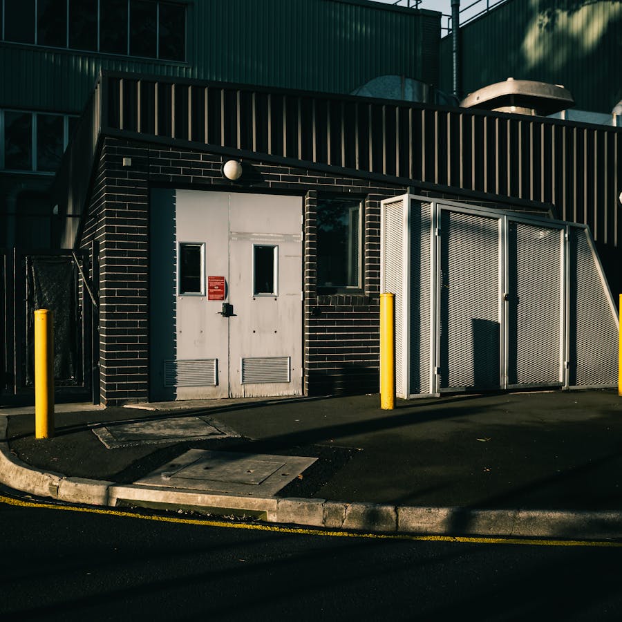 Estate Contractors office and operations environment