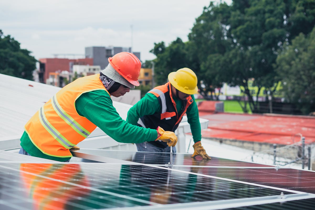 Renewable Energy & Energy Efficiency
